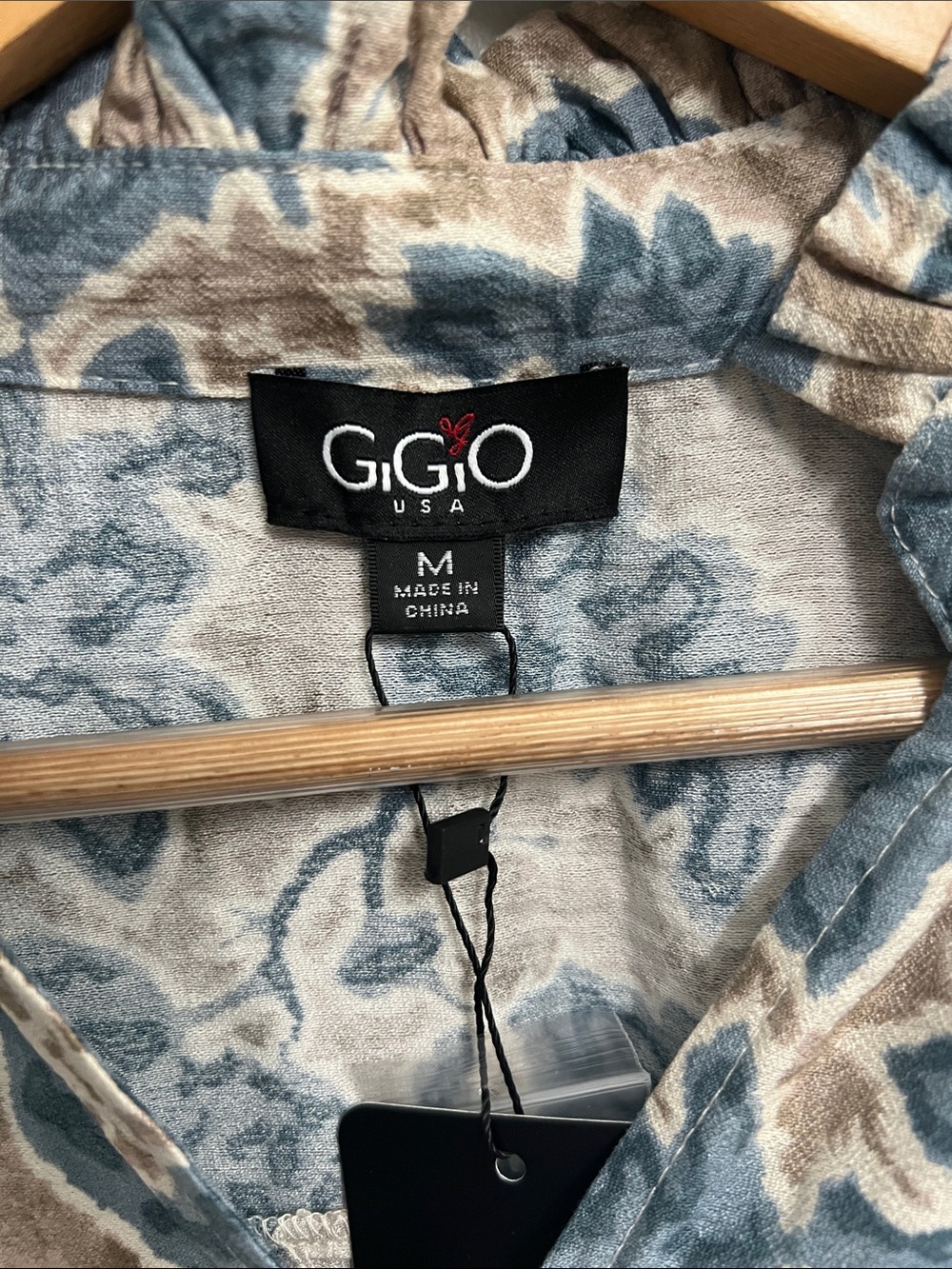 NWT Floral Gigio Top Blouse Shirt Medium Blue - Picture 5 of 12